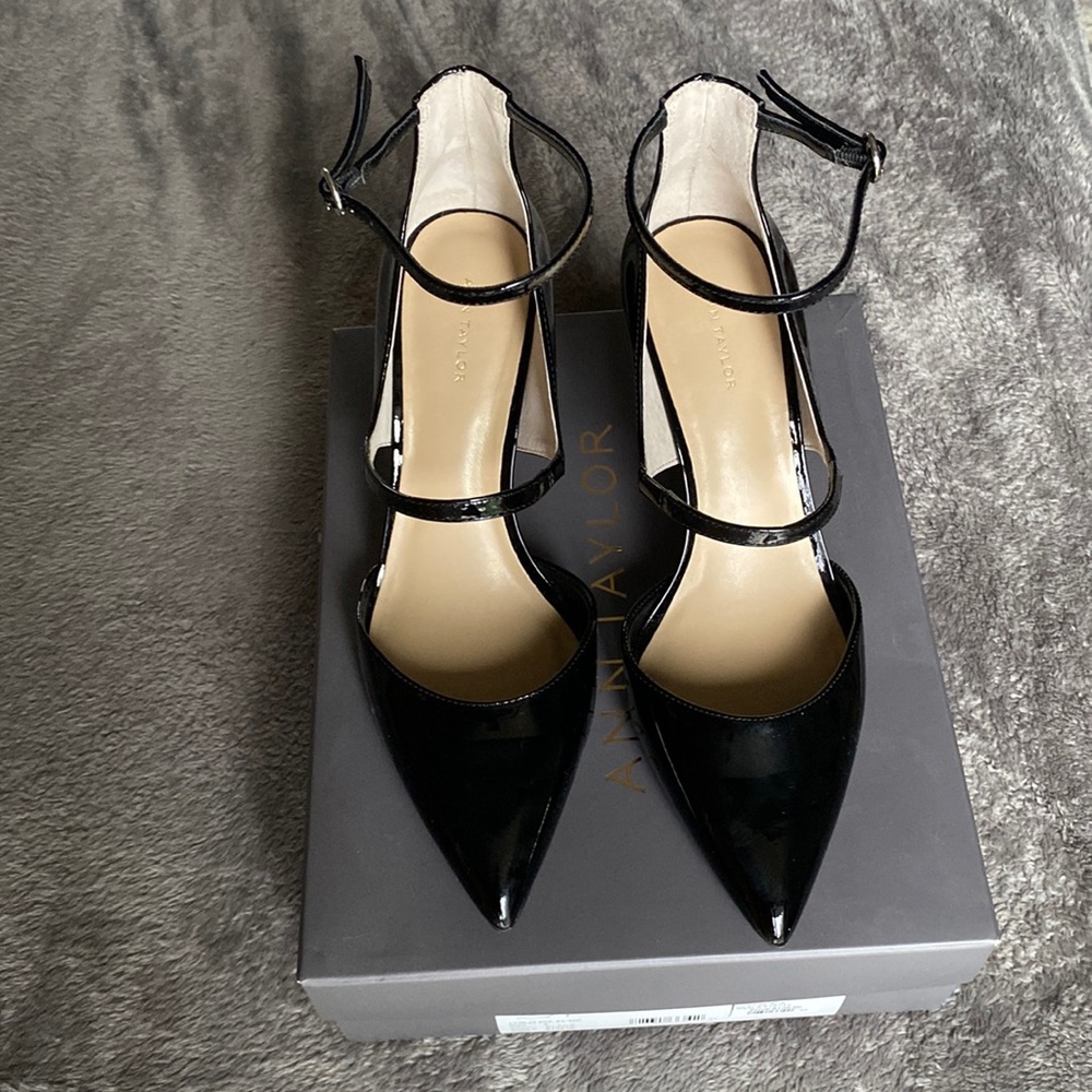Ann Taylor Pumps